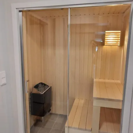 Ξενοδοχείο με διαμερίσματα Haugetuft